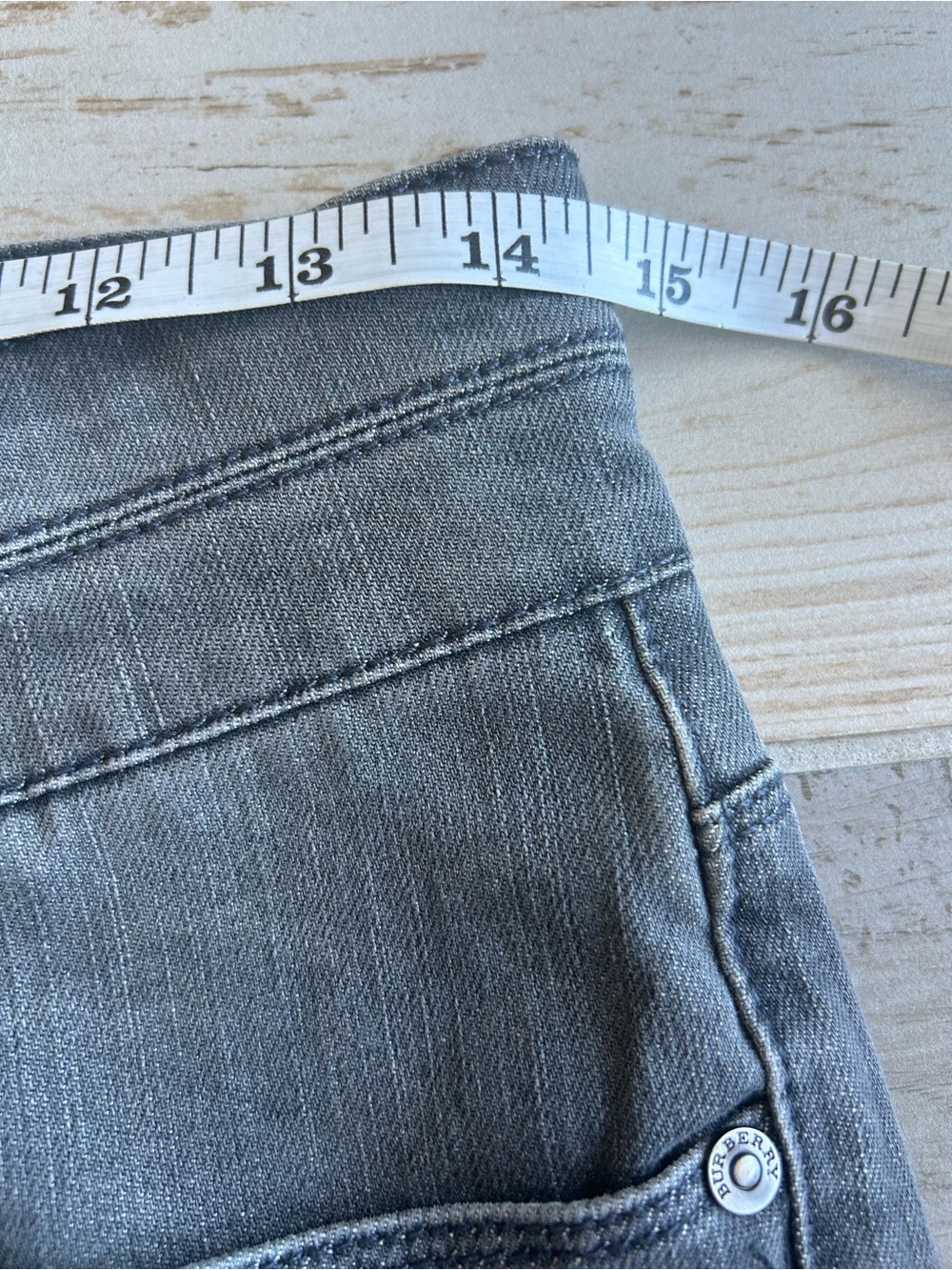 Burberry Windsor Flare Jeans Size 28 Gray NWT Designer Denim Y2K - Picture 8 of 14